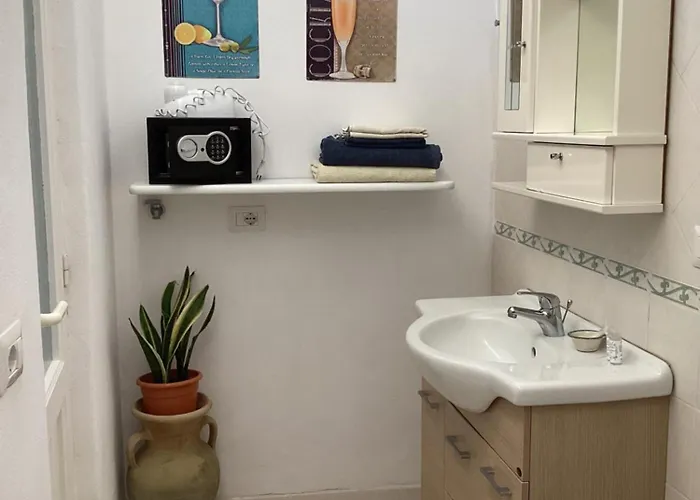 Casetta Minghitto Relaxing In Capri Bed & Breakfast 3*