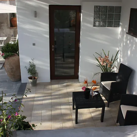 Bed & Breakfast Casetta Minghitto Relaxing In Capri 4*