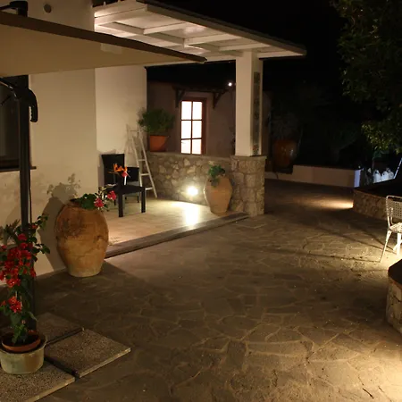 Bed & Breakfast Casetta Minghitto Relaxing In Capri