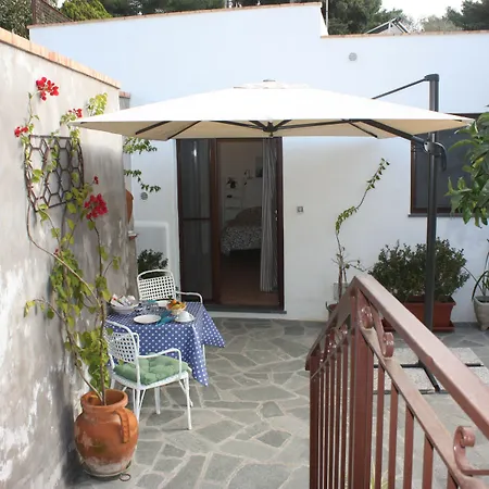 Casetta Minghitto Relaxing In Capri Bed & Breakfast 4*