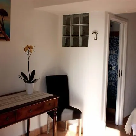 Bed & Breakfast Casetta Minghitto Relaxing In Capri 4*