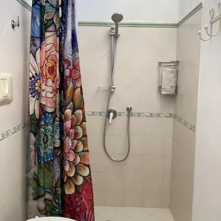 Bed & Breakfast Casetta Minghitto Relaxing In Capri 4*