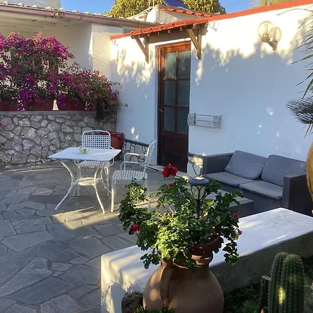 Oda ve Kahvaltı Casetta Minghitto Relaxing In Capri 4*