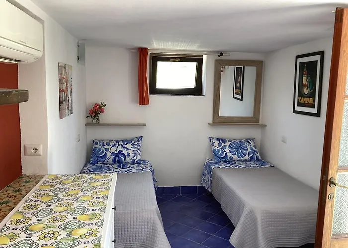 Bed and Breakfast Casetta Minghitto Relaxing In Capri Ανακάπρι