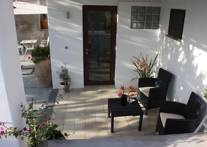 Bed & Breakfast Casetta Minghitto Relaxing In Capri 3*