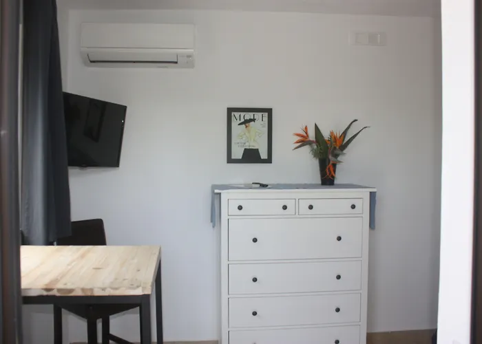 Bed & Breakfast Casetta Minghitto Relaxing In Capri