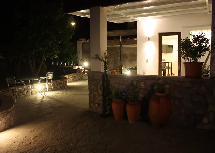 Casetta Minghitto Relaxing In Capri Bed and Breakfast Ανακάπρι